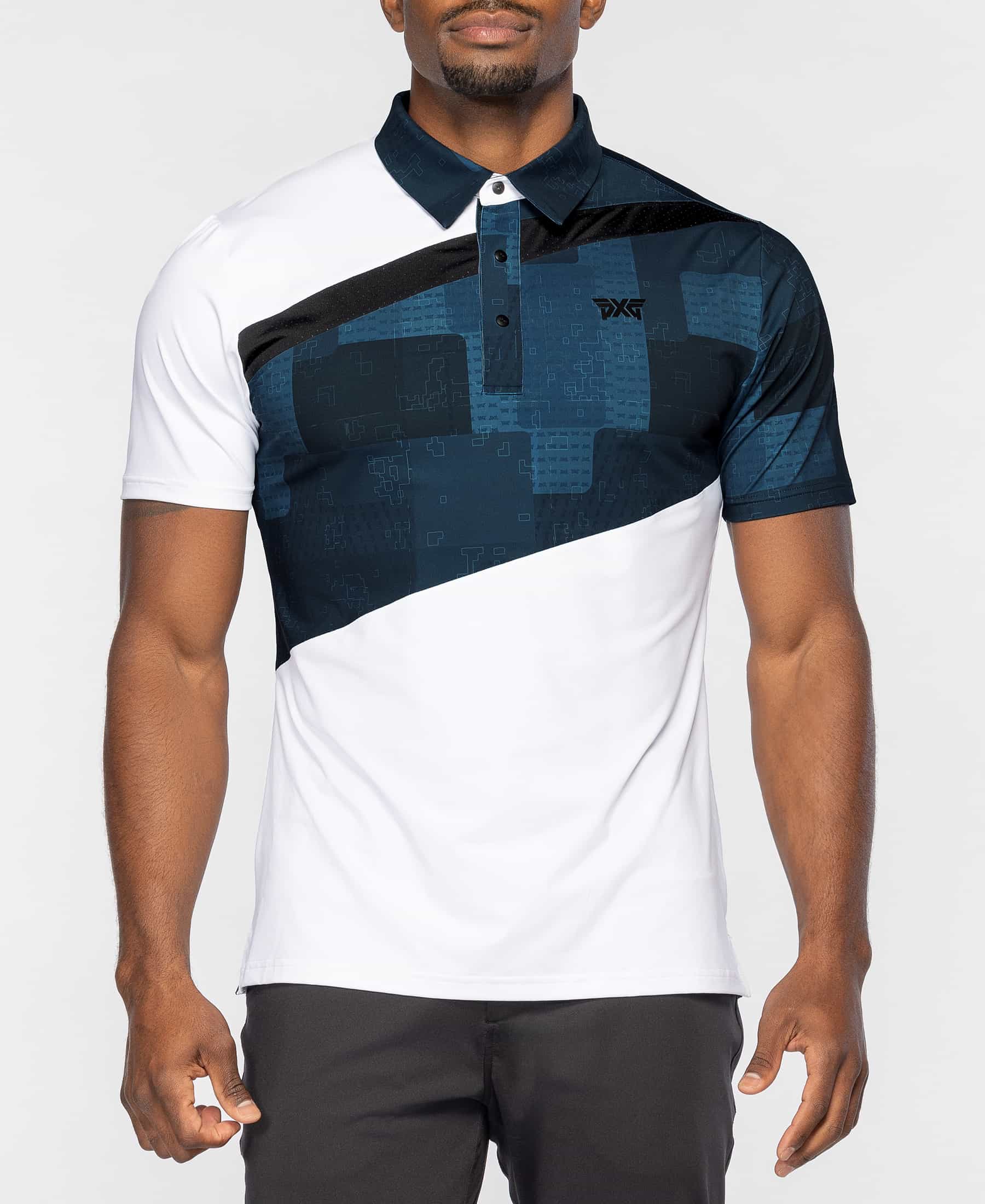 Polo à motif camouflage numérique à coupe athlétique 